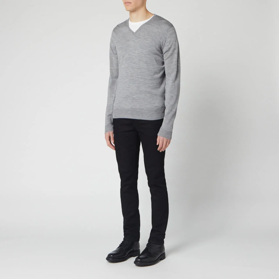 John Smedley Men's Blenheim V-Neck Jumper - Silver 5 John Smedley Men's Blenheim V-Neck Jumper - Silver - Image 3