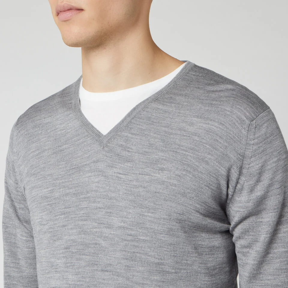 John Smedley Men's Blenheim V-Neck Jumper - Silver 6 John Smedley Men's Blenheim V-Neck Jumper - Silver - Image 4