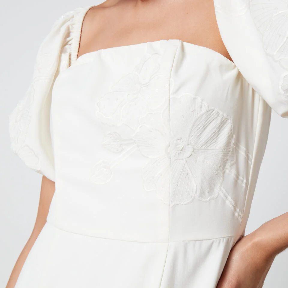 Hope & Ivy Elsa Floral-Jacquard Maxi Dress 6 Hope & Ivy Elsa Floral-Jacquard Maxi Dress - Image 4