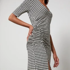 Baum Und Pferdgarten Jeannette Houndstooth Jersey Dress 10 Baum Und Pferdgarten Jeannette Houndstooth Jersey Dress -The Hut 14573611 1405061760435527
