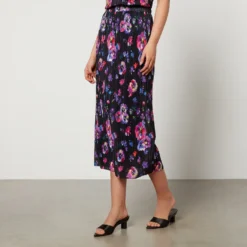 MAX & Co. MAX&Co. Marocco Plissé-Jersey Top And Skirt Set 9 MAX & Co. MAX&Co. Marocco Plissé-Jersey Top And Skirt Set -The Hut 15010346 9645134878330423