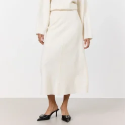 Leveté Room Icon Knit Skirt